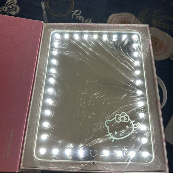 (SOLD) Impressions Vanity Hello Kitty TouchPro - Picture 5 of 5